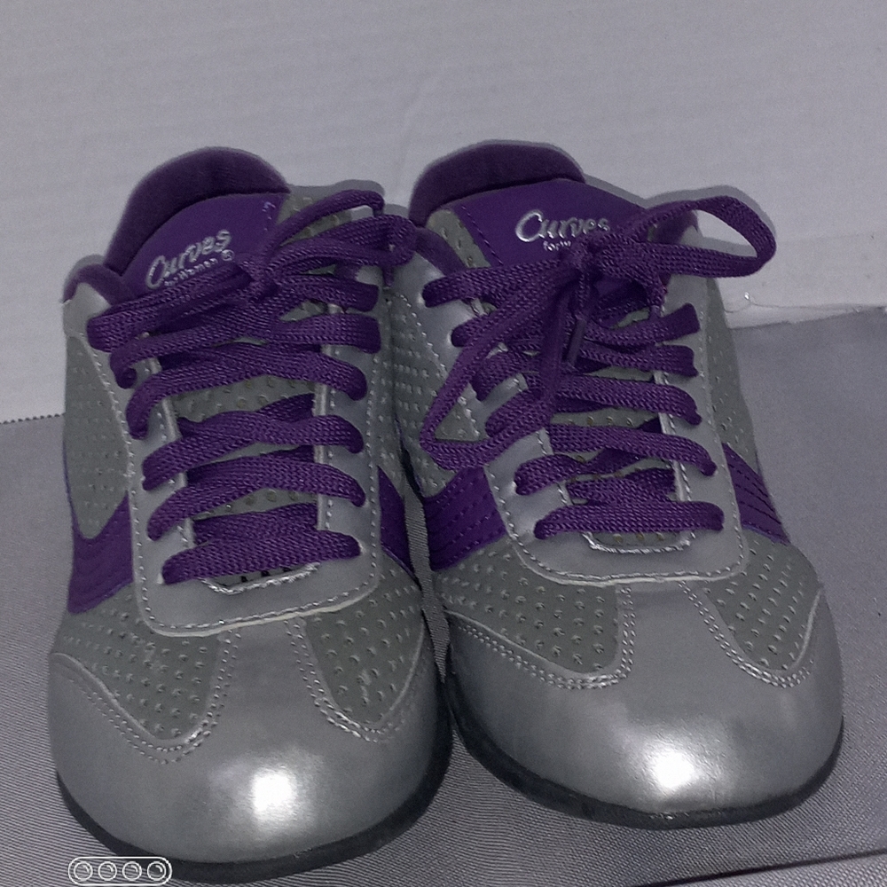 Curves for women size 6 brand new